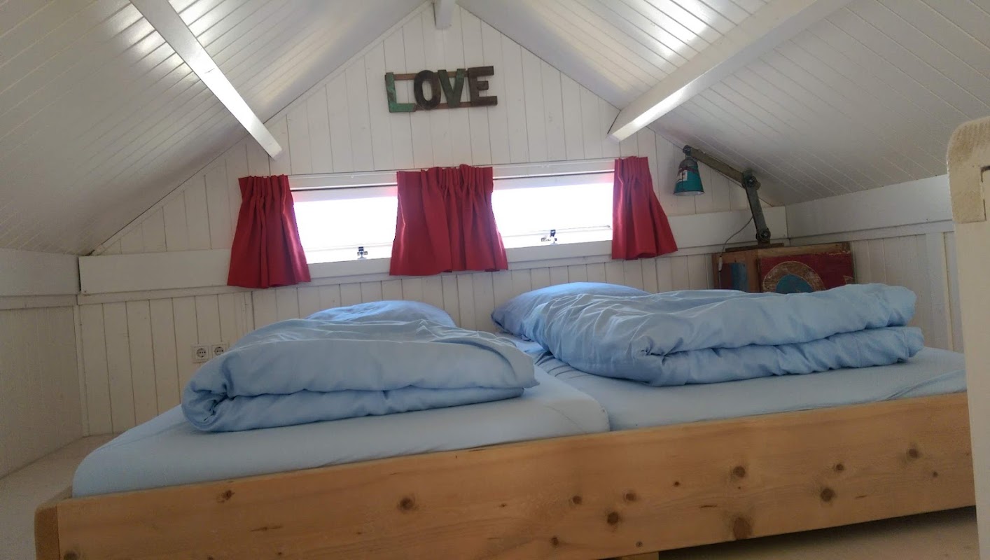 Strandpaviljoen Paal 14 in Katwijk, foto 2