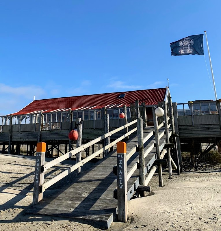 Strandpaviljoen de Zwaluw in Renesse, foto 2
