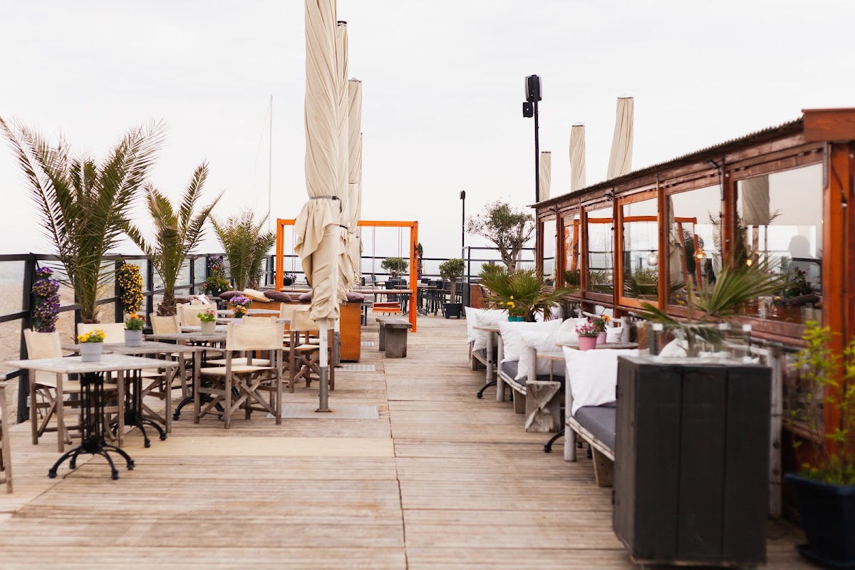 Buena Vista Beach Club in Scheveningen