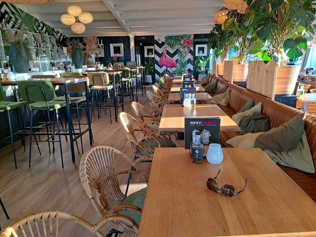 Strandpaviljoen Paal 10 in Ouddorp aan Zee
