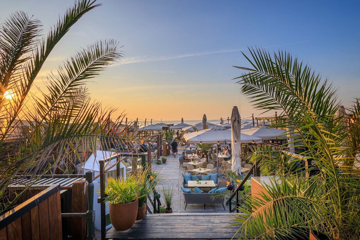 OCEANS Beach House in Scheveningen