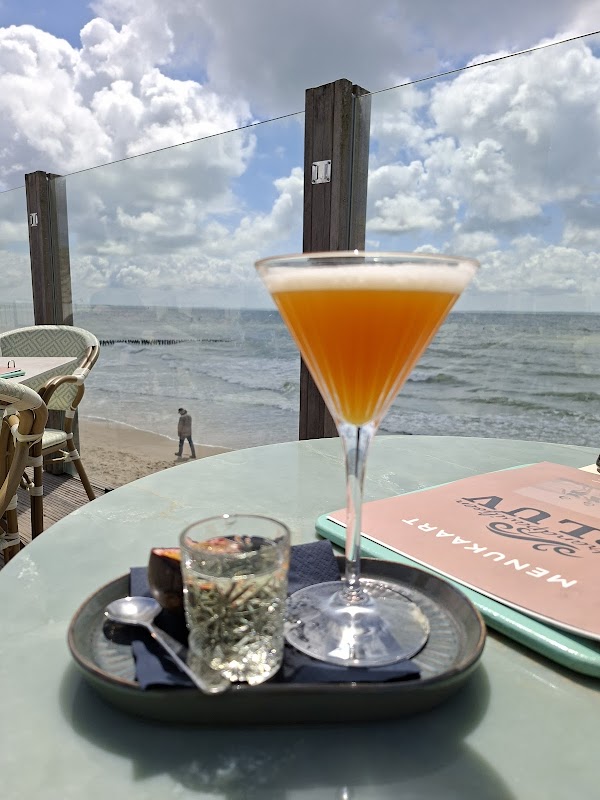 Strandpaviljoen Bluv in Zoutelande, foto 3