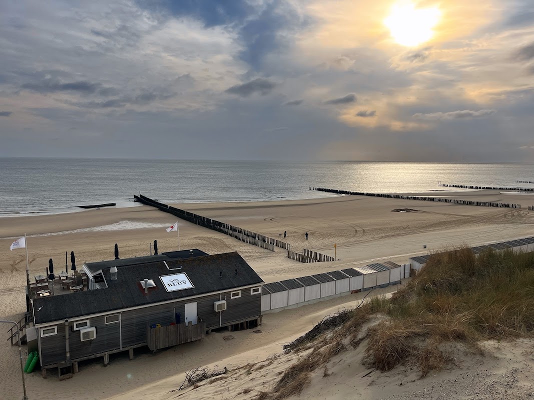Strandpaviljoen Bluv in Zoutelande, foto 4