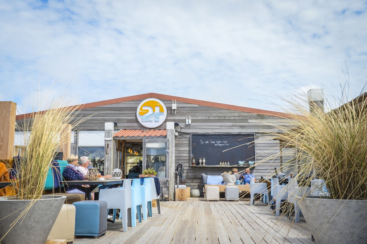 Strandpaviljoen Strandpaal 21 in De Koog (Texel)