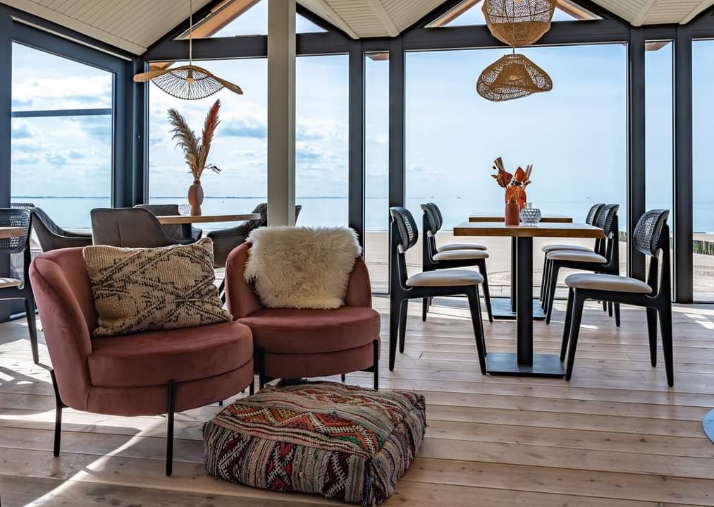 Strandpaviljoen De Zeebries in Dishoek