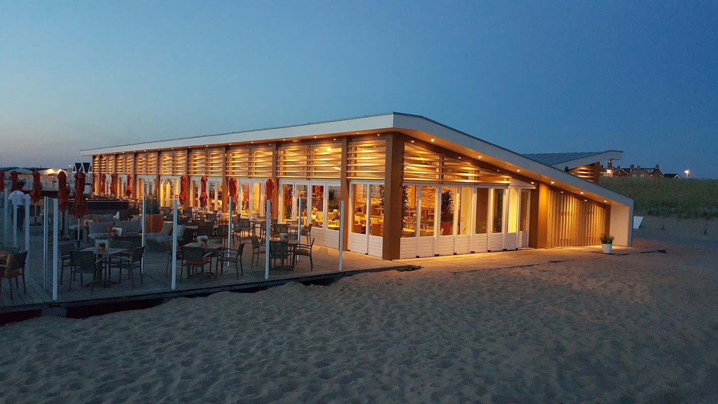 Het Strand "restaurant aan zee" in Katwijk, foto 2