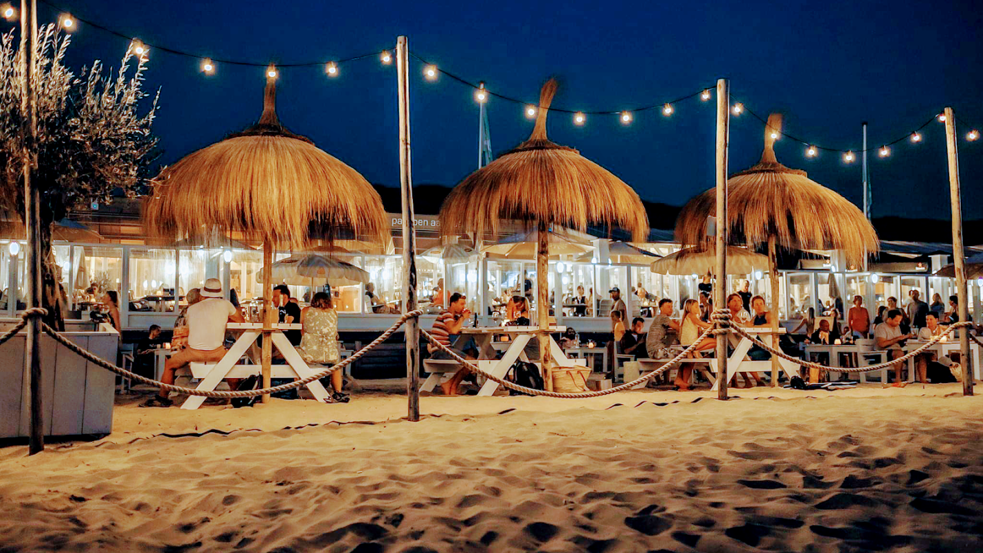 Strandpaviljoen Zeezicht in Castricum aan Zee, foto 2