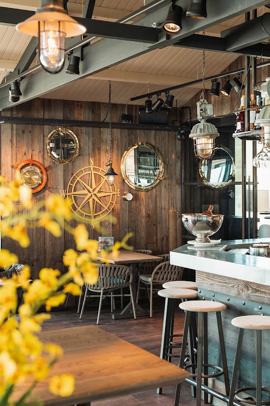 Beach Restaurant Prince George in Camperduin