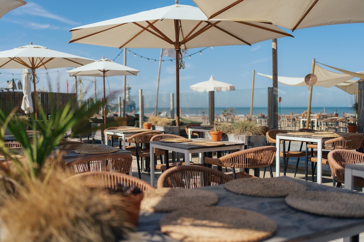 WOW Beachclub in Scheveningen