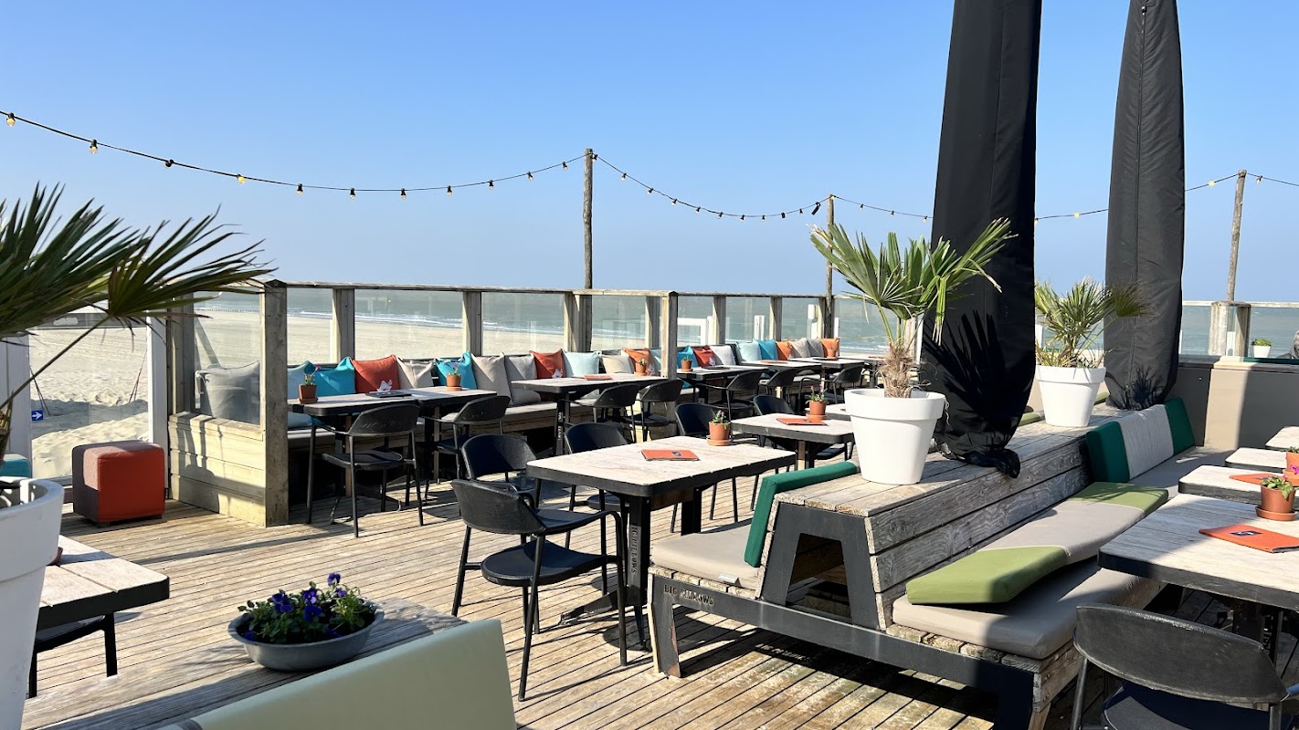 Strandpaviljoen de Boekanier in Cadzand-Bad