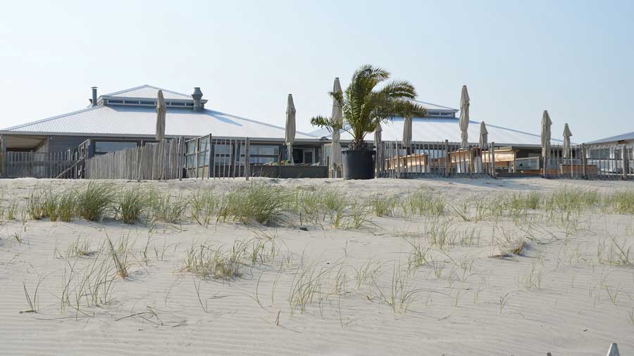 Paviljoen Zomertijd Strand in Hoek van Holland