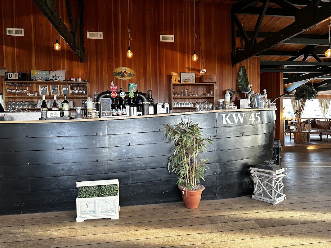Strandpaviljoen Het Centrum Katwijk in Katwijk