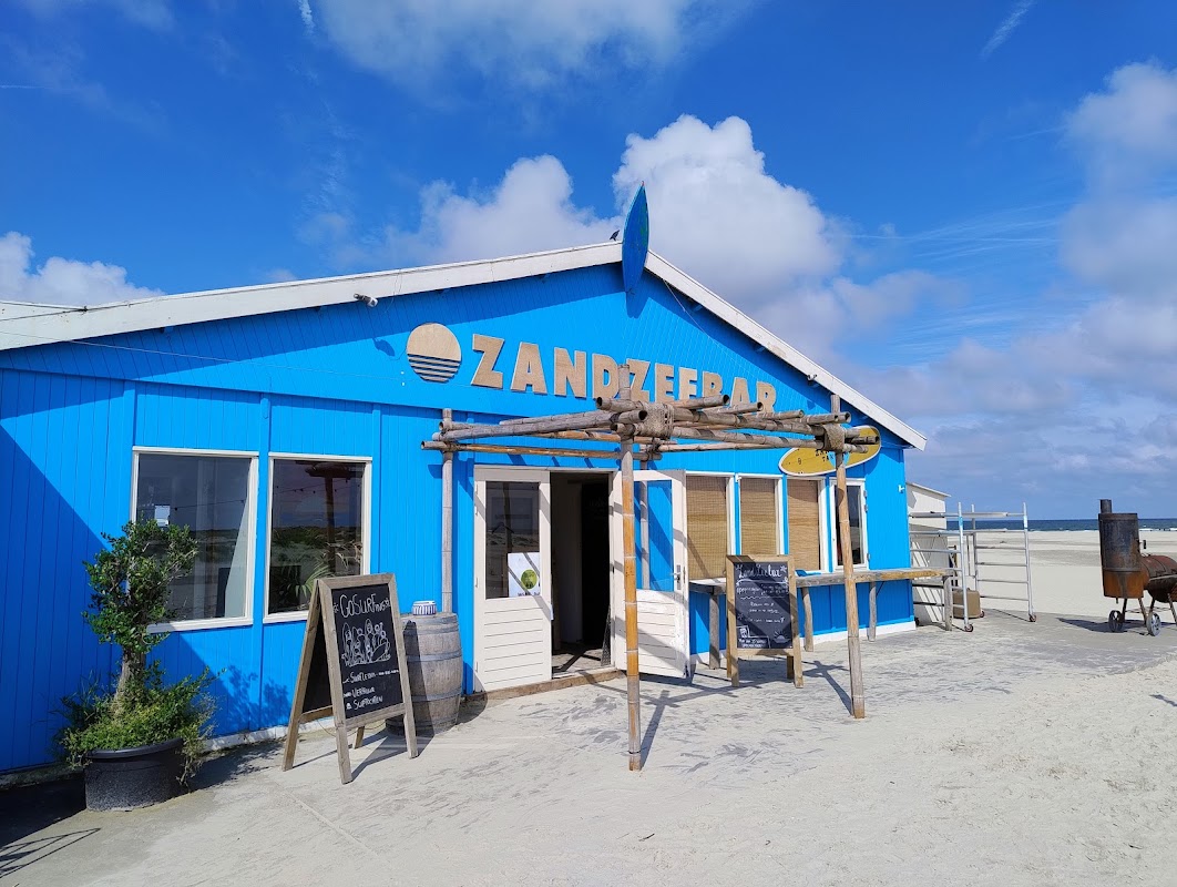 Zandzeebar in Terschelling