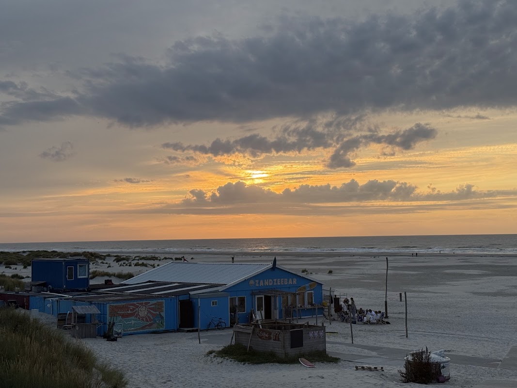 Zandzeebar in Terschelling, foto 3