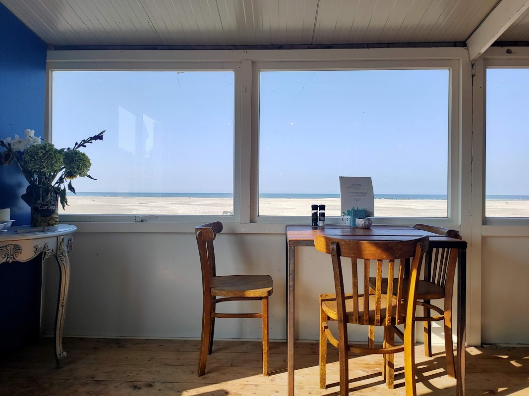 Zandzeebar in Terschelling, foto 4