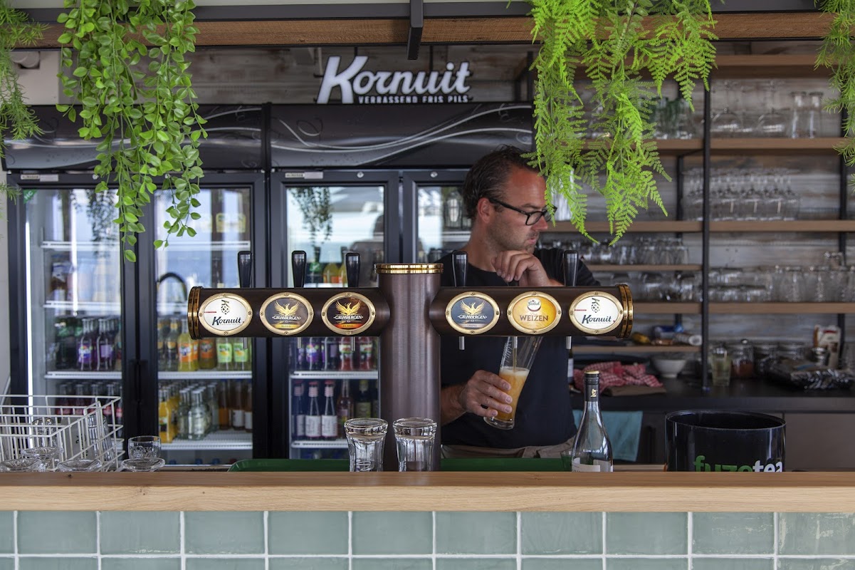 Strandpaviljoen Bij Karel in Oostkapelle, foto 2