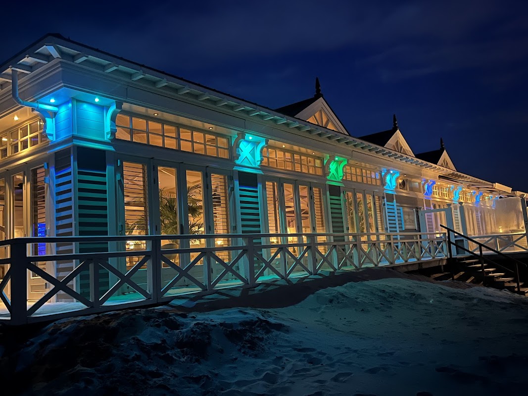 Breakers Beach House in Noordwijk