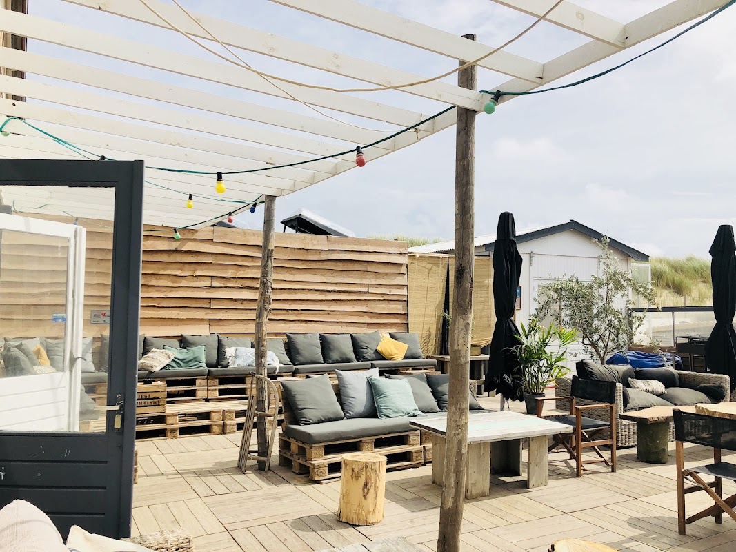 BLOW Beach House in Kijkduin
