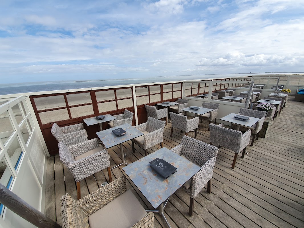 Basic Beach Bar De Branding in Renesse, foto 1
