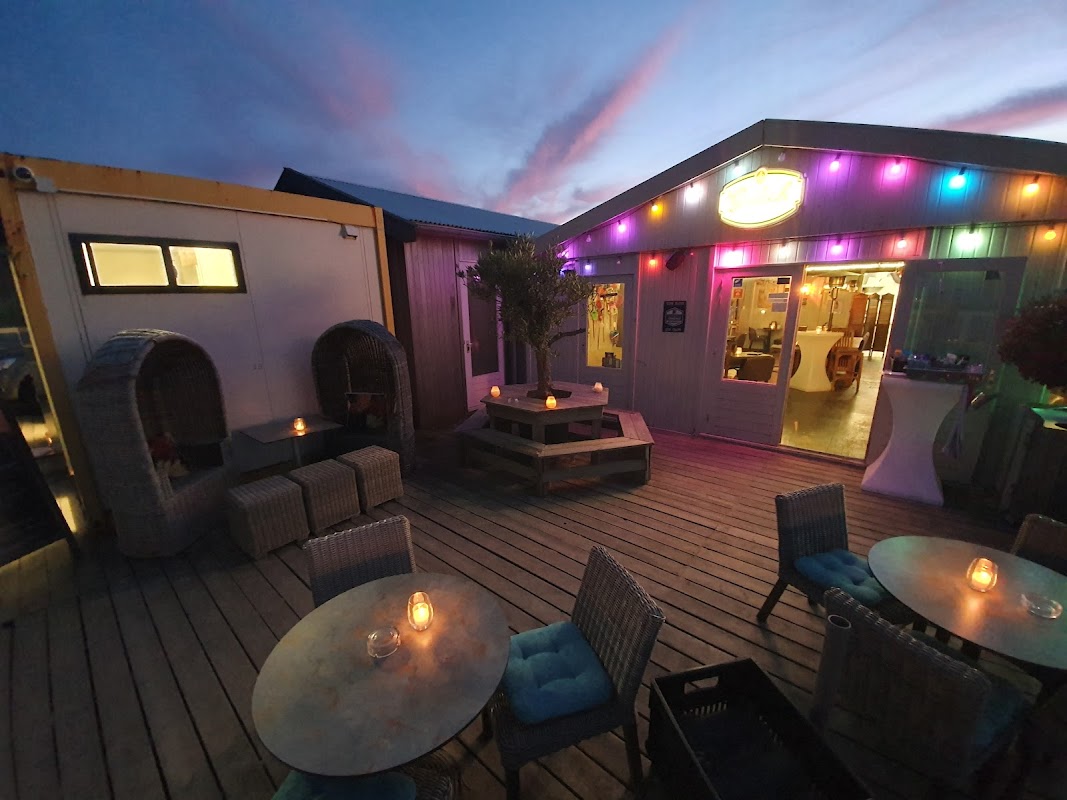 Basic Beach Bar De Branding in Renesse, foto 4